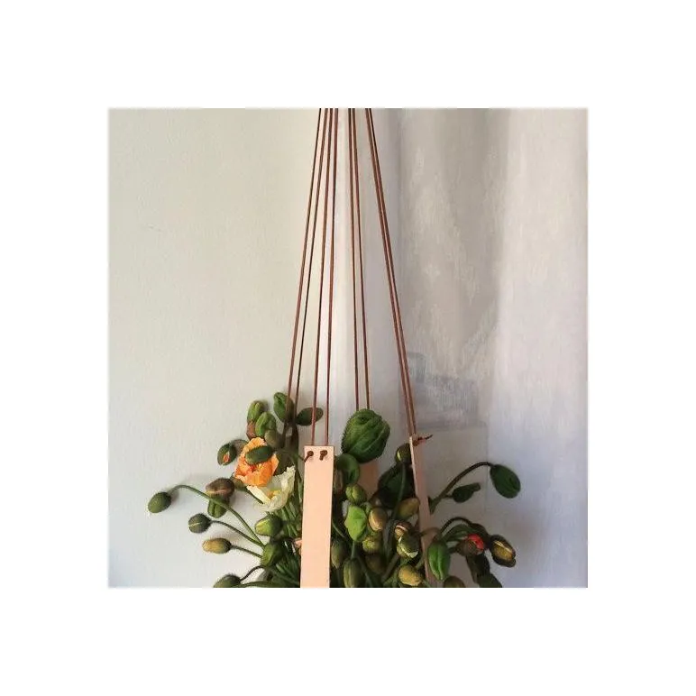 Кашпо настенное