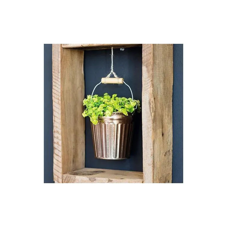 Кашпо настенное