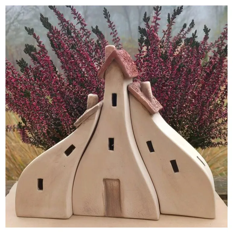 Домик интерьерная статуэтка