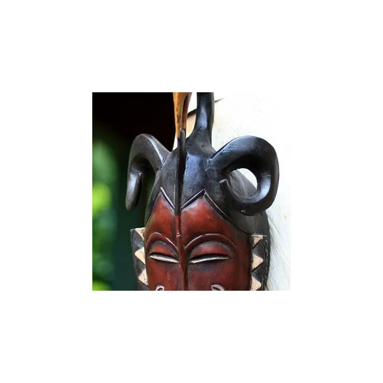 Маска интерьерная