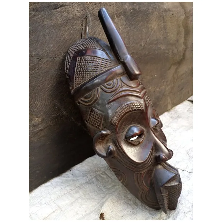 Маска интерьерная