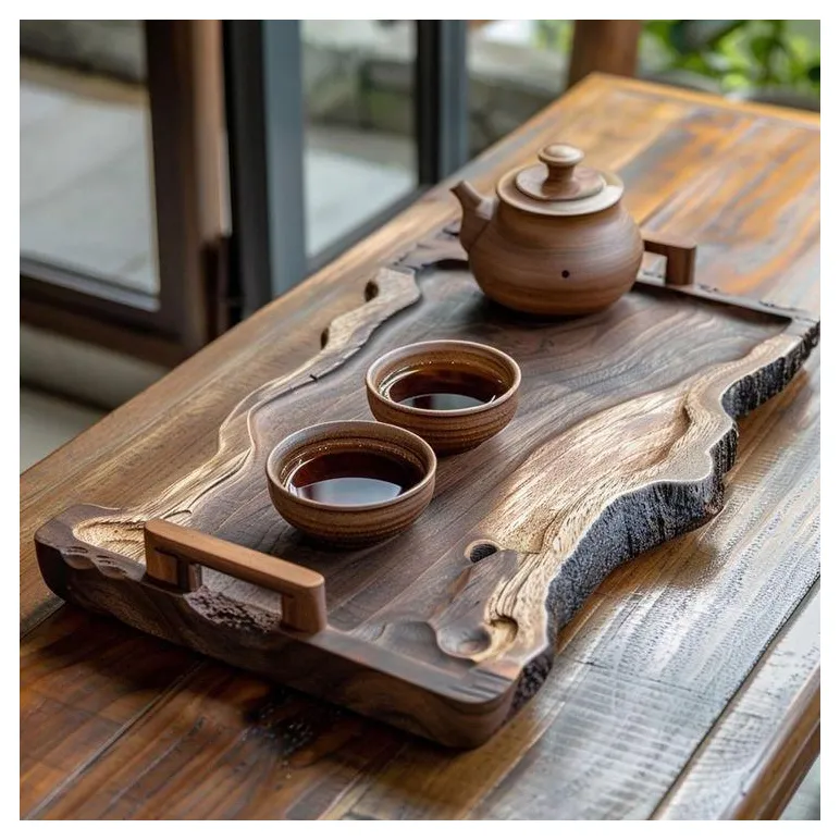 Резной поднос