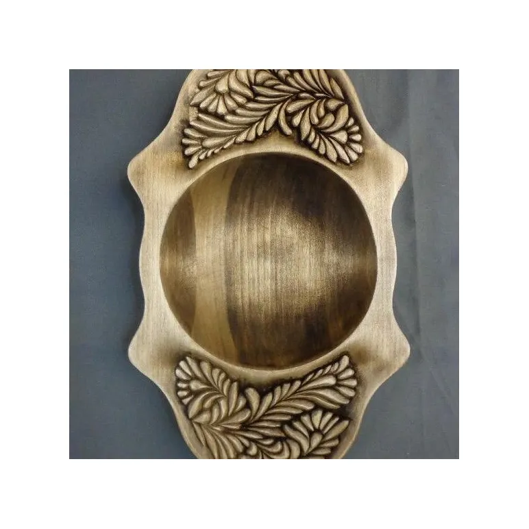 Резной поднос