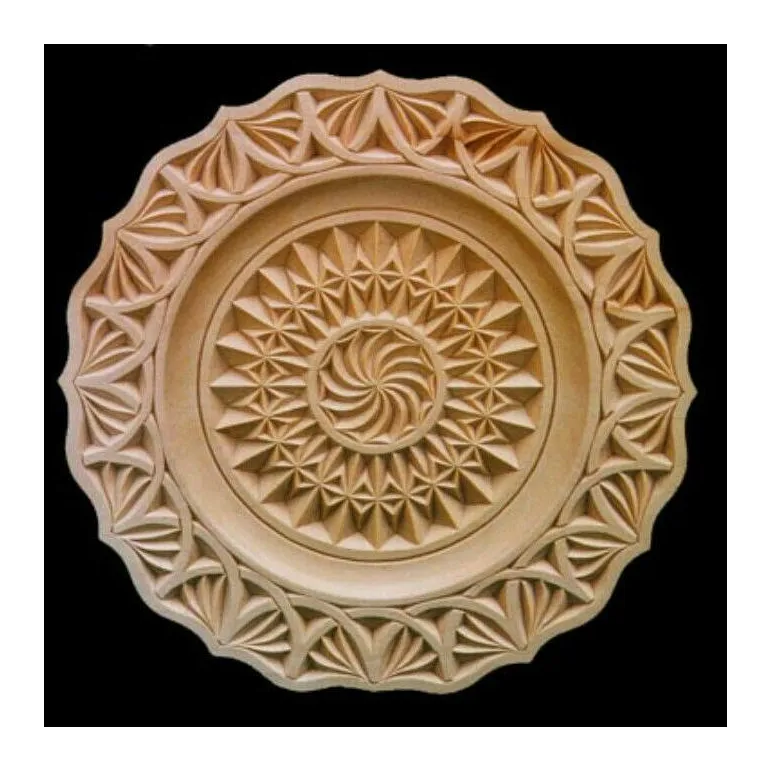 Резной поднос