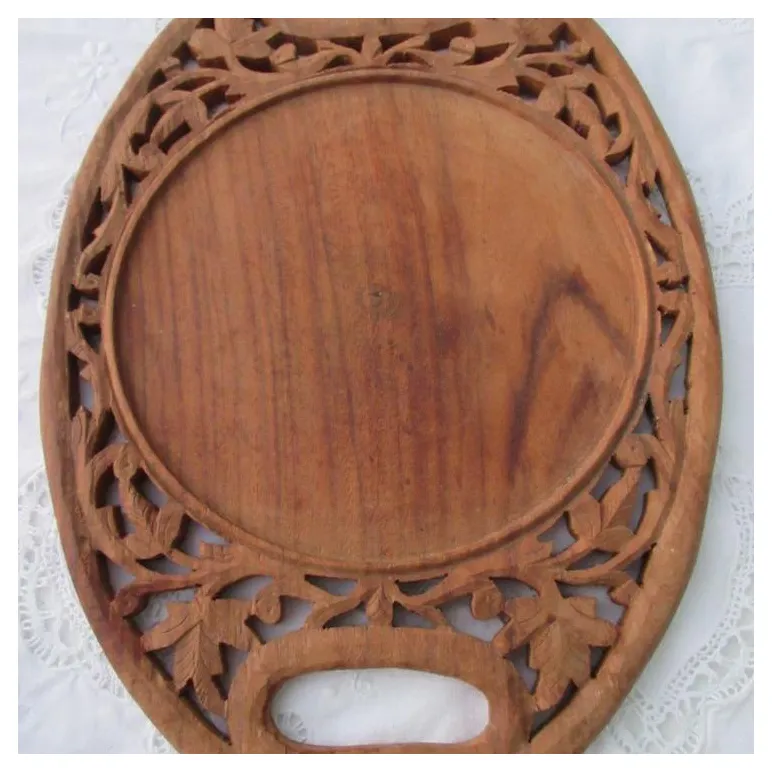 Резной поднос