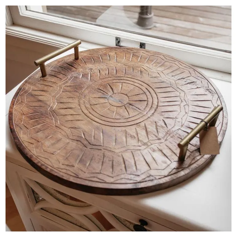 Резной поднос