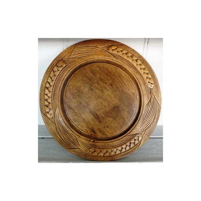 Резной поднос