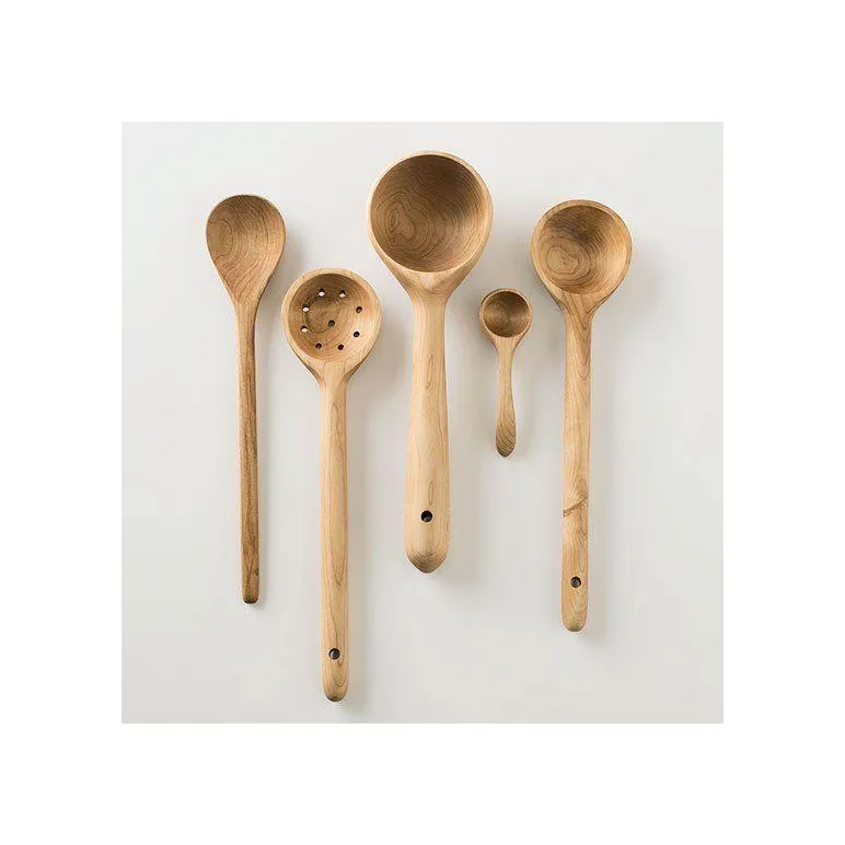 Столовые приборы