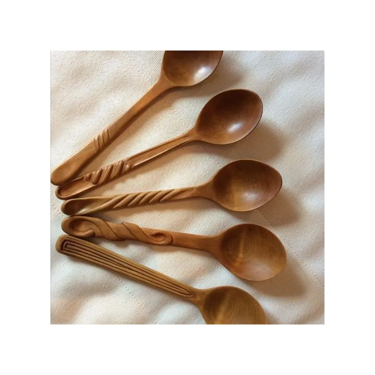 Столовые приборы