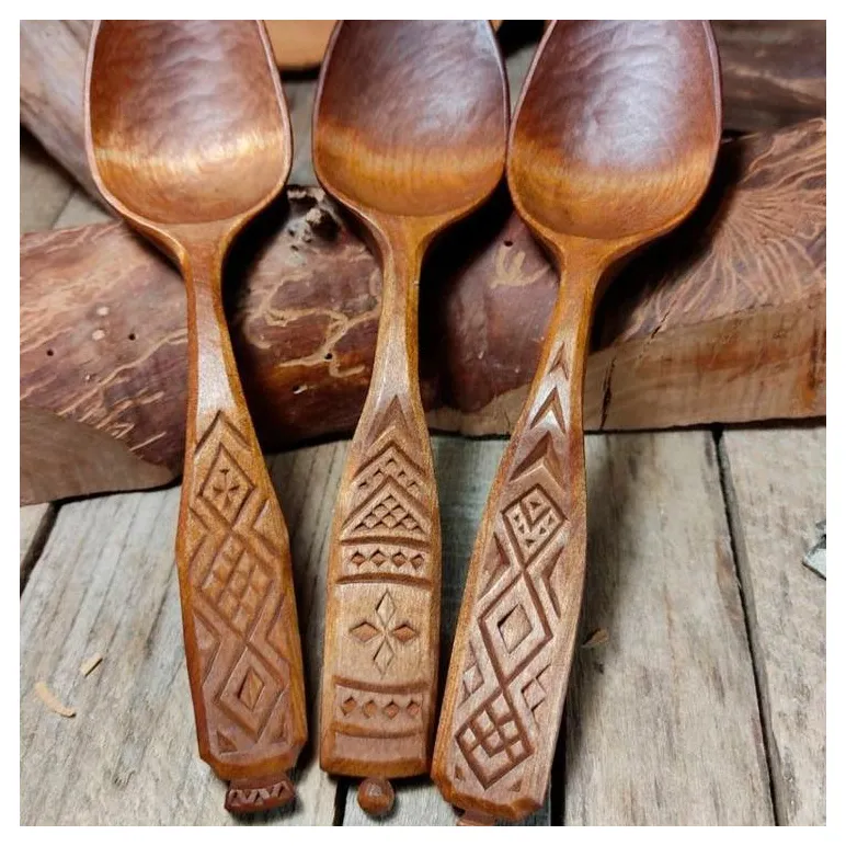 Столовые приборы