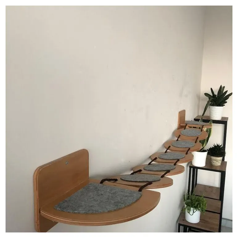 Лесенка для кошки, собаки