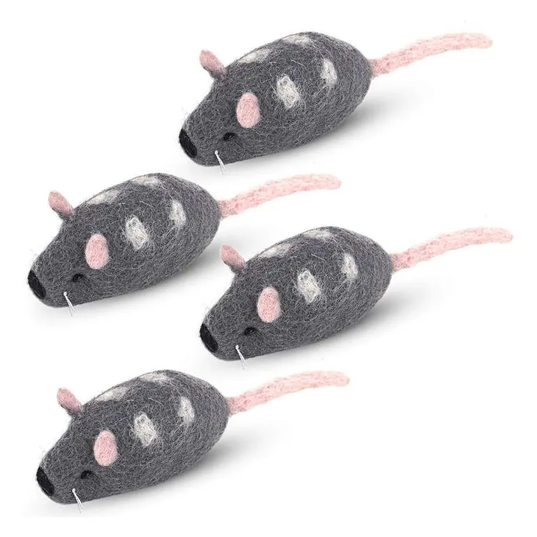 Игрушки для животных